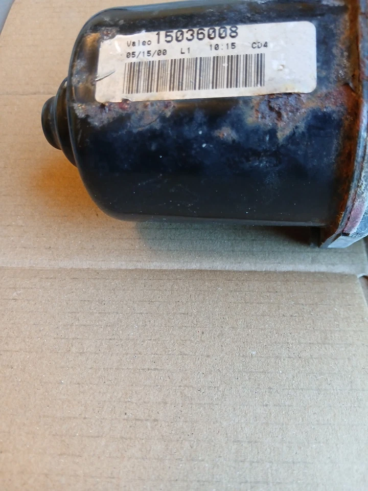 1998-2004 Chevrolet S10/ GMC S15 Windshield Wiper Motor 15036008 Oem Used - Image 3 of 4