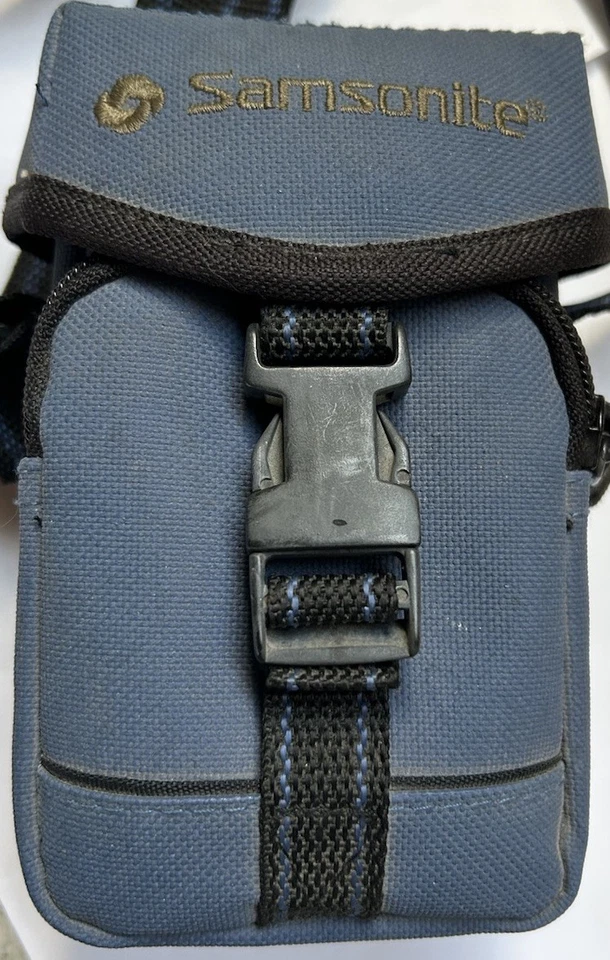 Vintage Blue Samsonite Canvas 2-Pouch Camera  And Film Holder Cross Body Strap - Image 2 of 4