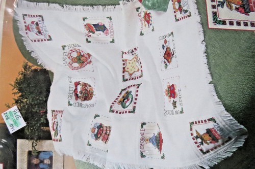 DIMENSIONS VINTAGE 2001 CHRISTMAS AFGHAN COUNTED CROSS STITCH KIT 8658 NEW  - Picture 2 of 5