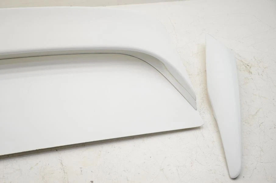 Toyota MR2 1991-1995 tapa trasera blanca del maletero con moldura Foto 4 de 4