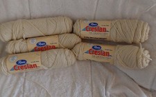 YARN 5 SKEINS OF 4 PLY WORSTED WINTER WHITE