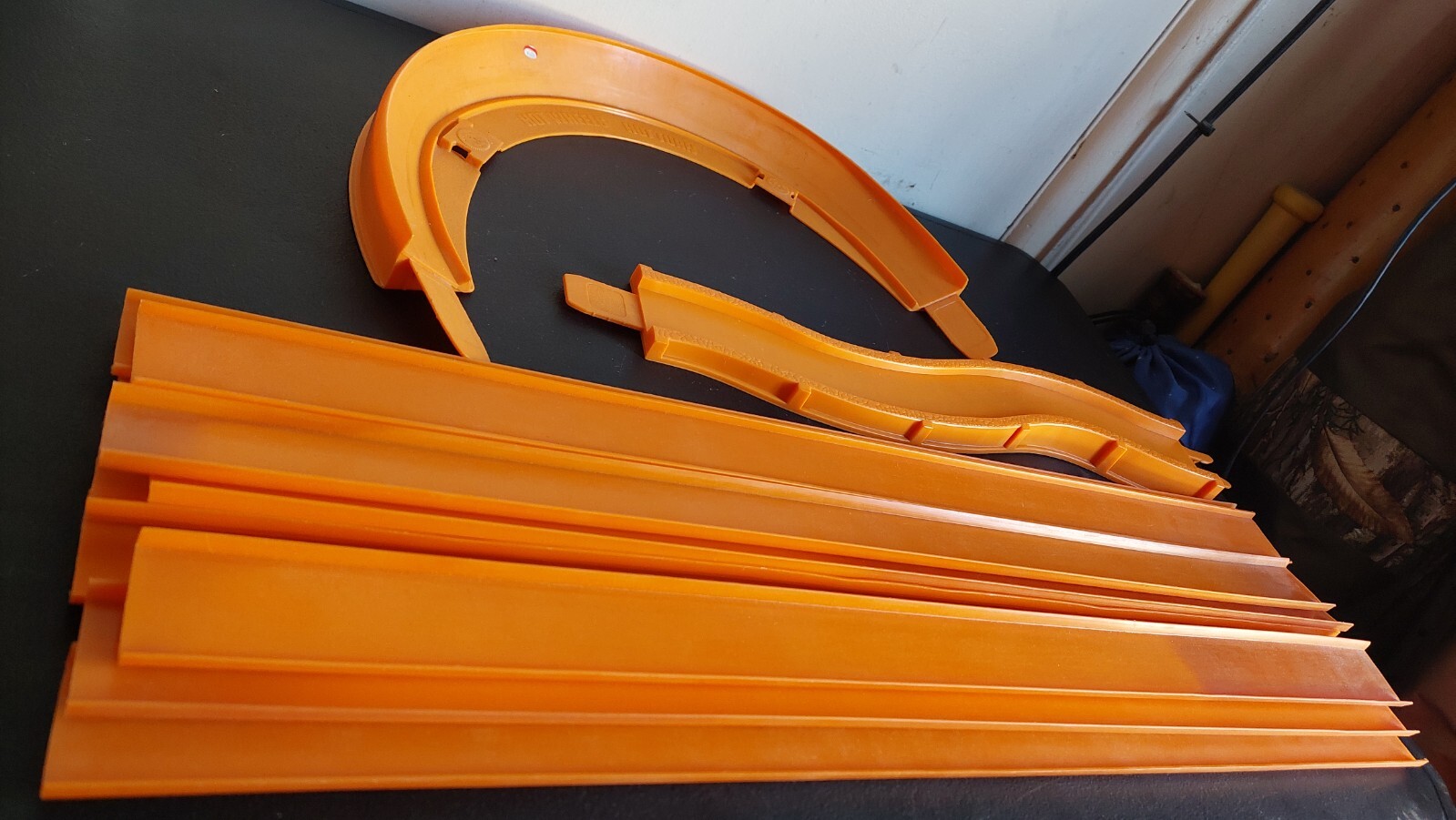 MATTEL HOT WHEELS, 1960'S RED LINE RACE TRACK LOT. HOT TURN, SIZZLER ...