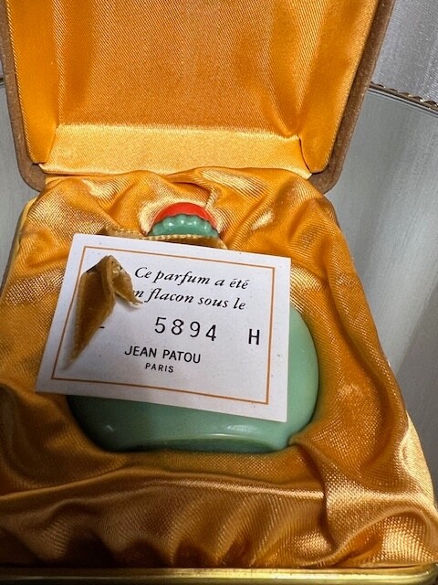 Jean Patou 1000 Extrait 7 ml vintage 1990. Luxury edition. Sealed