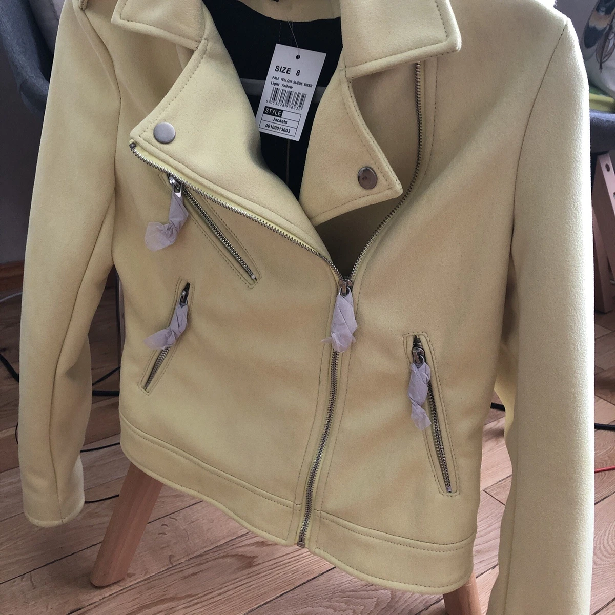 Quiz yellow coat cheap