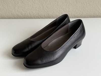 SAS Regina Black Italy Leather Pump Dress Shoes Heels Women s Size 7.5 W