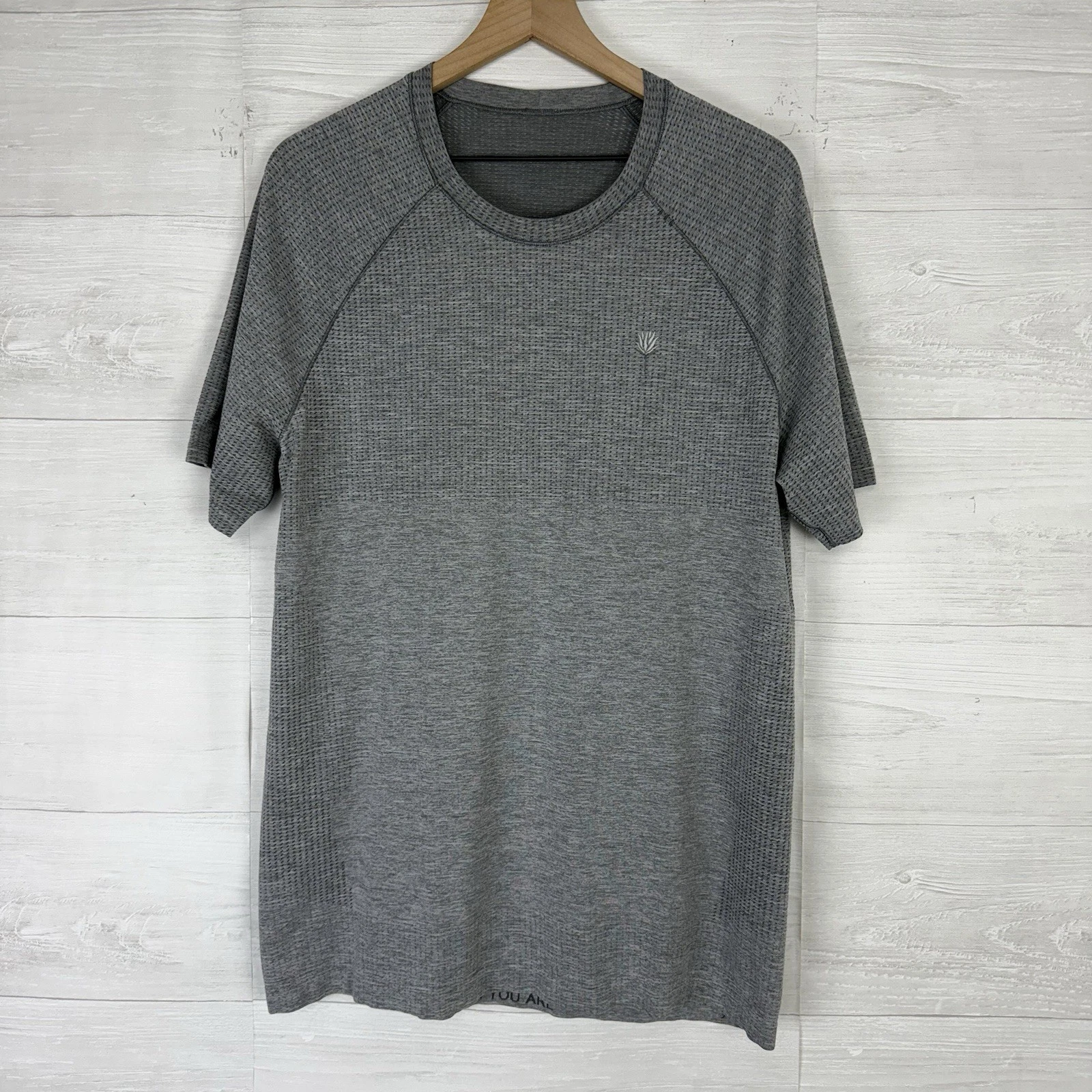 Lululemon Shirt Gray Men’s XL Start Where You Are Metal Vent Performance Stretch