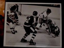 1970S DOUG FAVELL NHL HOCKEY GOALIE PHOTO TYPE 1 MASK TORONTO MAPLE LEAFS MLG 