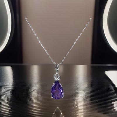 Atemberaubender 14 Kt Weißgold Anhänger Amethyst 3,8 Karat & Diamant 0,25 Unikat