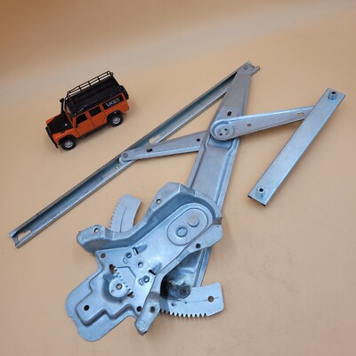Land Rover Front Right Window Regulator Part# STC2882 / LR006373