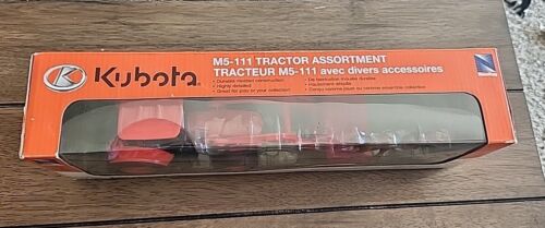 NEW Kubota M5-111 Toy Tractor Assortment 1:32 Scale Model 3 Piece Set Horses NIB - Picture 4 of 6