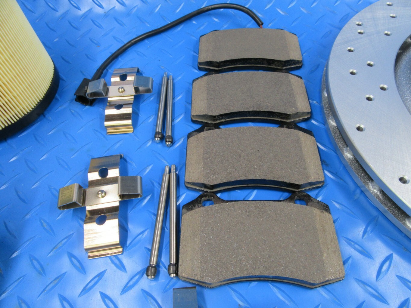 Maserati Ghibli Quattroporte brake pads rotors + filers #8501 14-16