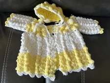 Baby Hand Crochet Hat Sweater Set Yellow Newborn Unused clean 3 mo size maybe