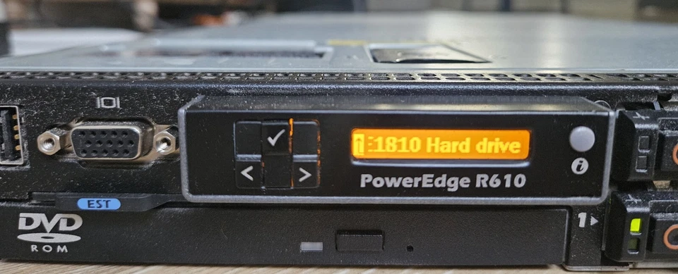 Dell Poweredge R610 2x Xeon CPU E5504 2,00 GHZ 16 GB de memoria 6 x 146 GB Foto 3 de 4