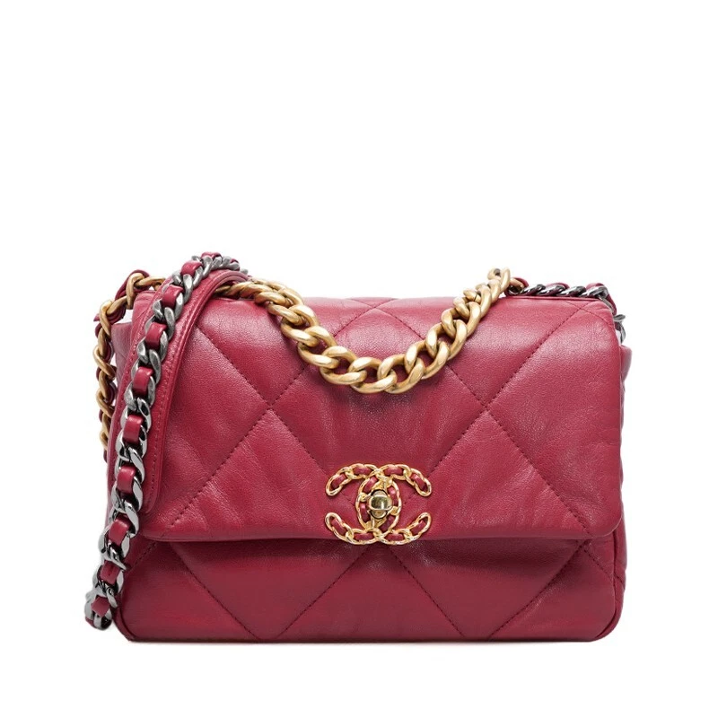 Borsa a tracolla media Chanel rossa 19 patta catena oro