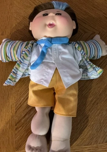 Cabbage Patch Kids Celebration Boy Doll brown Hair Blue Patch