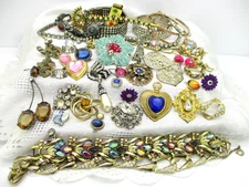 VINTAGE ALL RHINESTONE JEWELRY LOT CRAFT REPAIR BROKEN PARTS PIECES REPURPOSE