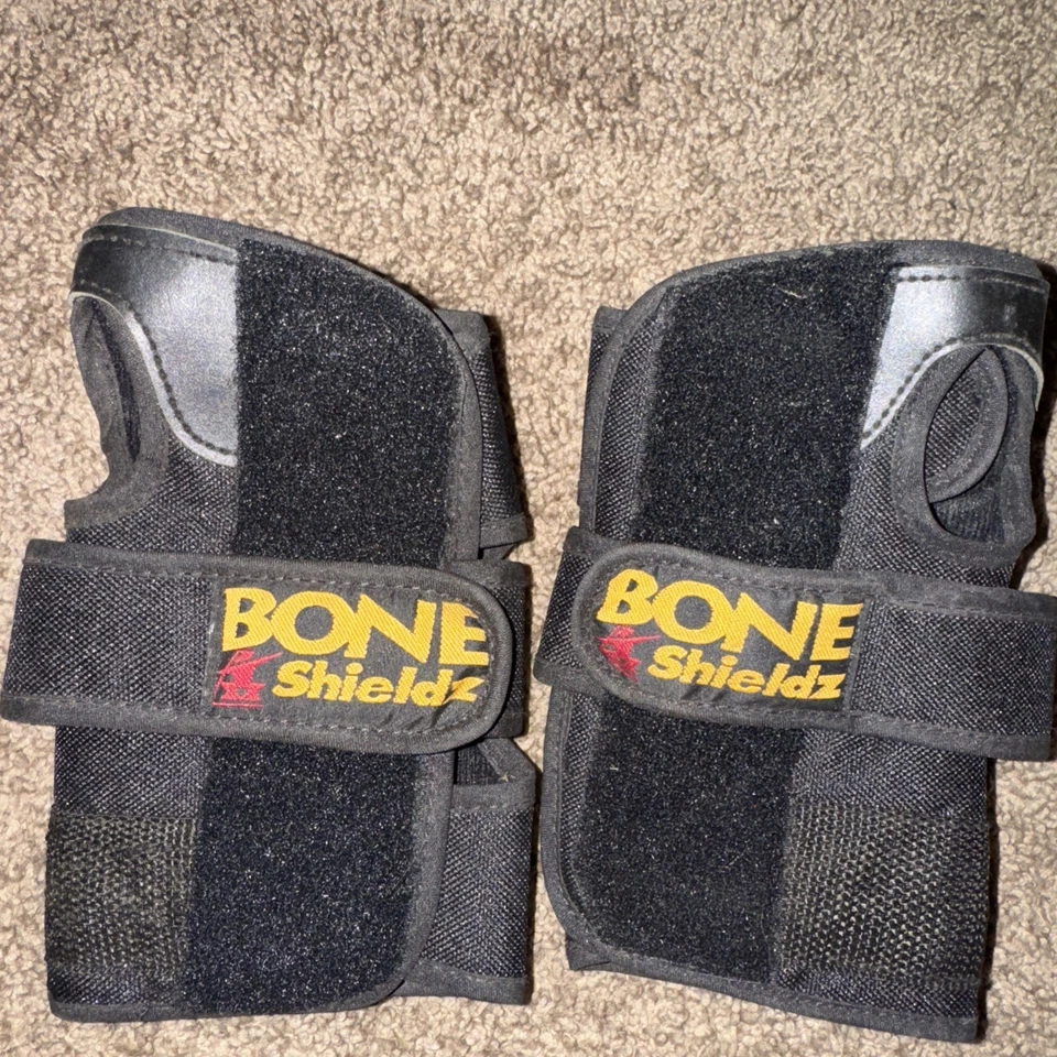 Protectores de muñeca Bone Shieldz - grandes con rodillo de engranaje de protección sistema de choque GSX Foto 2 de 4