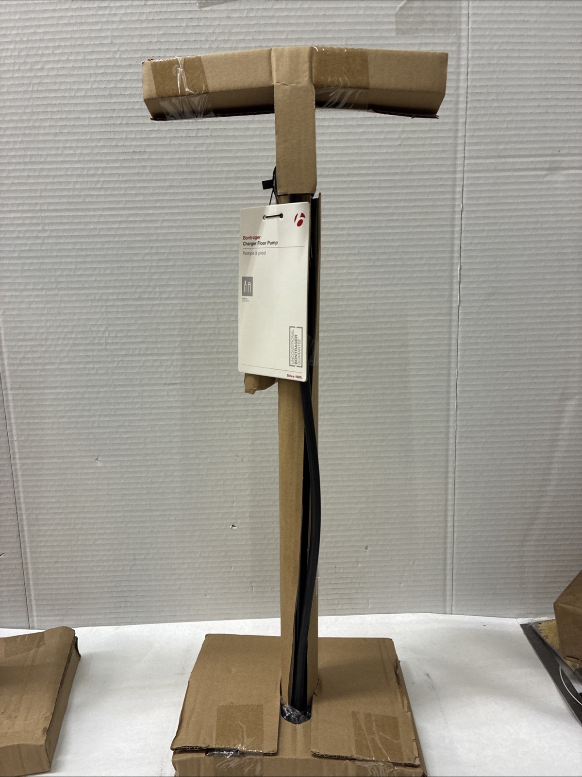 NEW Bontrager Charger Floor Pump Presta & Schrader Black New 555606