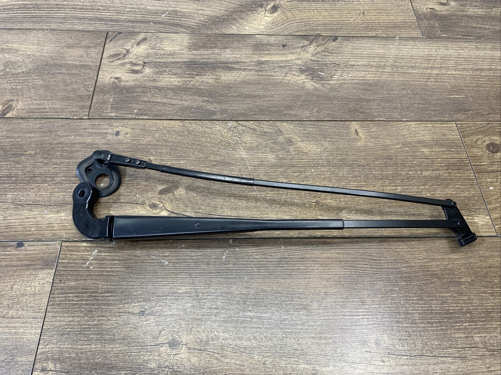 2003-2008 Maserati Quattroporte Front Windshield Wiper Arm Left & Right Side