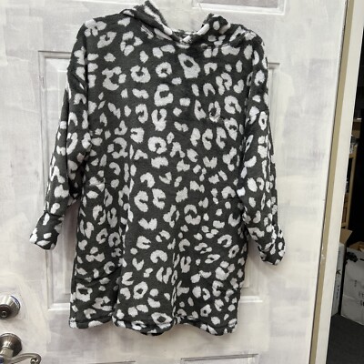 JUSTICE Girls Plush Hooded Loungie S/M Slate Leopard NWT