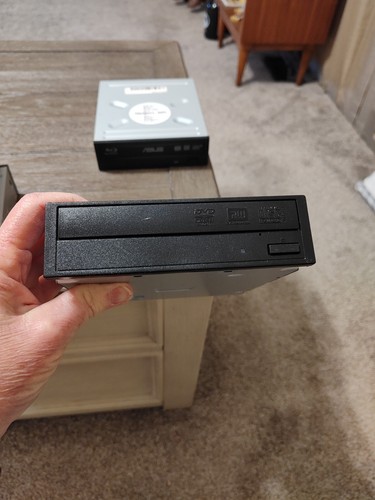 Toshiba DVD Writer Model TS-H653 SATA DVD Recordable/CD-RW Drive - Afbeelding 4 van 4