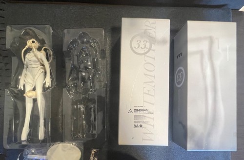 ThreeA 3A Ashley Wood 1/6 Supreme NOM Commander White Mother 1/6 - Picture 3 of 3