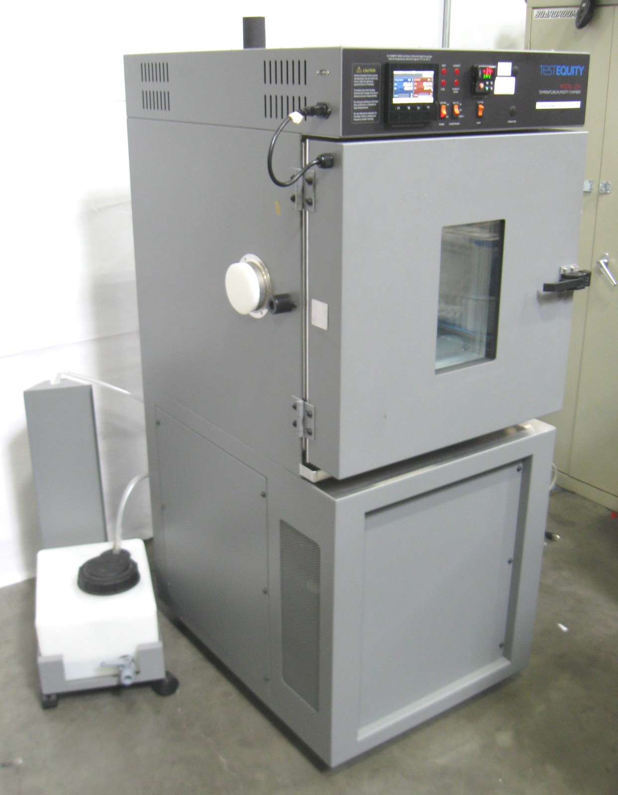 C203877 TestEquity 123HS Environmental Temp+Humidity Test Chamber -35º to +175ºC