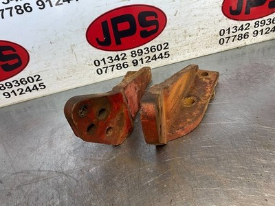 Paar Rückschlagkettenhalter 529874 / 875 X International 674 54 74 Serie / D239