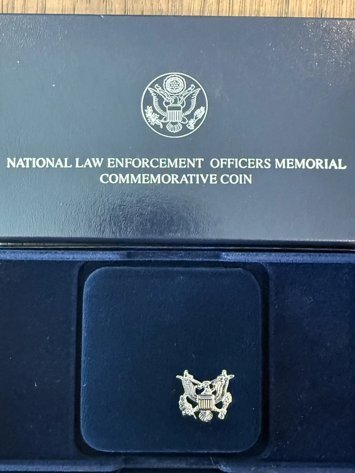 🇺🇸 National Law Enforcement Officers Memorial Proof Silver Dollar US Mint 🇺🇸 - Image 4 of 4