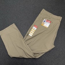 Wrangler Cargo Pants Men 44x32 NWT Brown Relaxed Fit Stretch Pockets