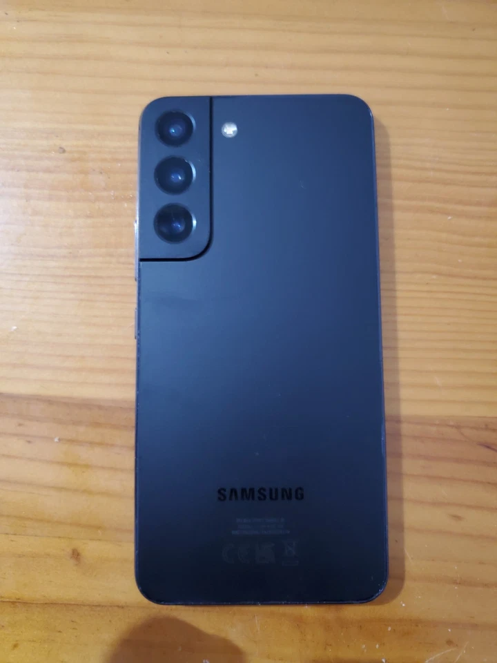 Samsung Galaxy S22 · 256GB, foto 3 de 5
