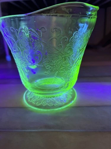 Vintage Depression Glass Florentine #2 Green Uranium Creamer Excellent Glows