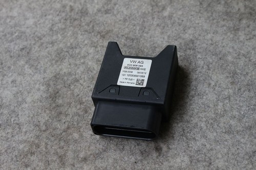 Org Audi A3 8V TT 8S Steuergerät Kraftstoffpumpe 5Q0906093 Golf 7 Passat 3G B8