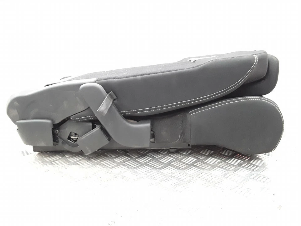 Citroen C4 Picasso 2008 Heck Mittel Mitte Seat - Bild 2 von 4
