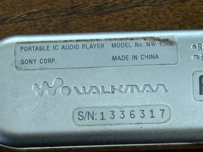 Sony Walkman NW-E507 Silver ( 1 GB ) Digital Media Player for sale
