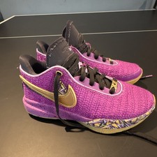 Nike LeBron XX Boys Basketball Sneakers Purple Gold Black Size 4Y