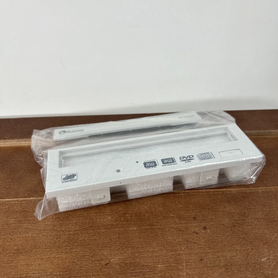 Plextor PX-755SA Drive Front Cover Replacement, NEW - Image 2 of 3