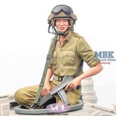 SOL MODEL SOL-MM829 IDF Female Tanker w/CVC Helmet (3D Printed) (1:16)