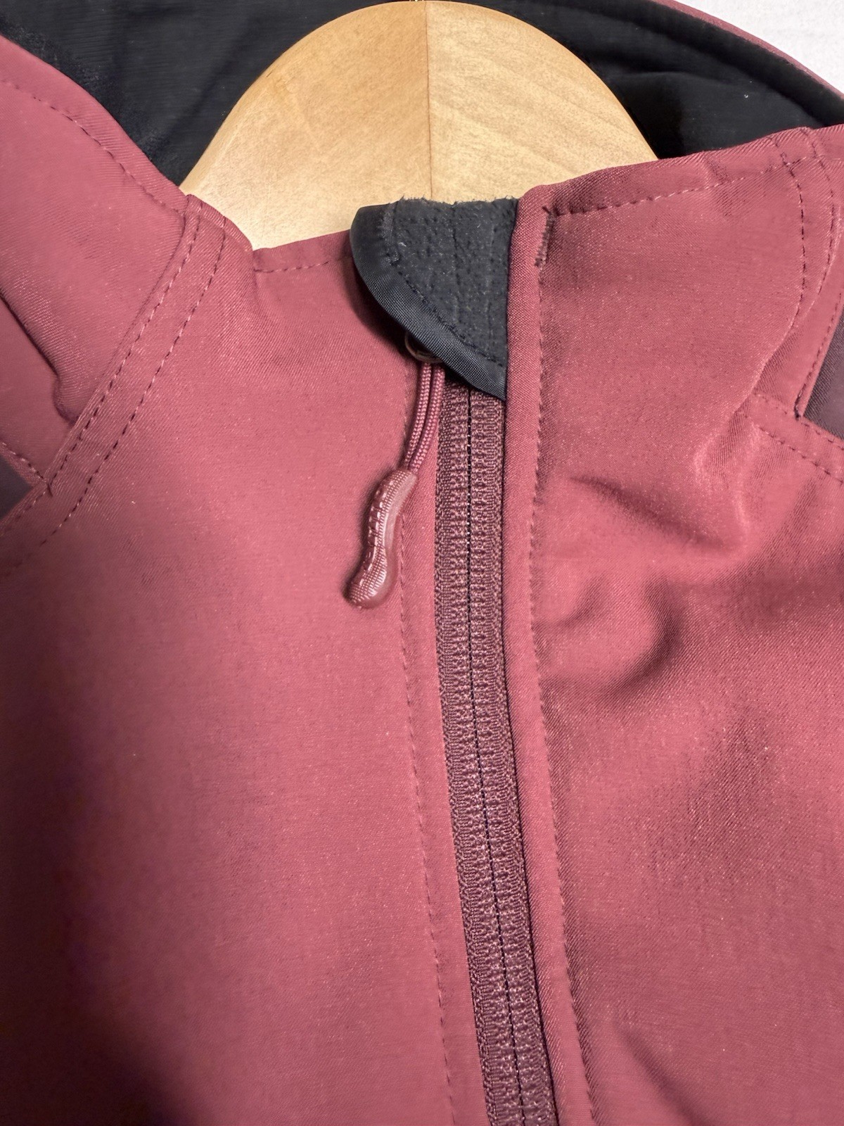 Marmot Women’s Gravity Softshell Jacket Maroon Si… - image 13