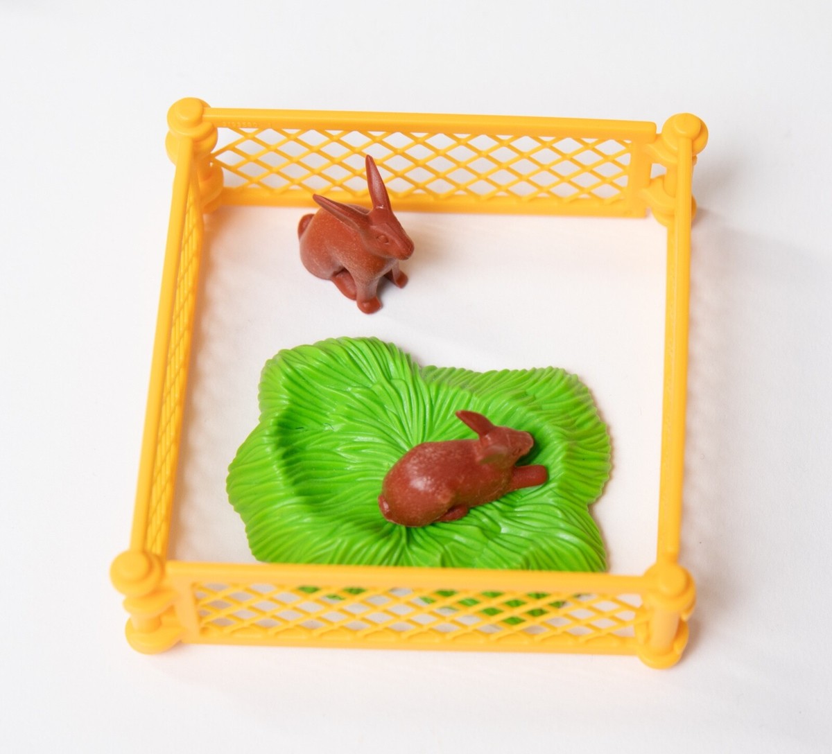 Playmobil 4343 Animal Vet Clinic - includes animals, trees, and