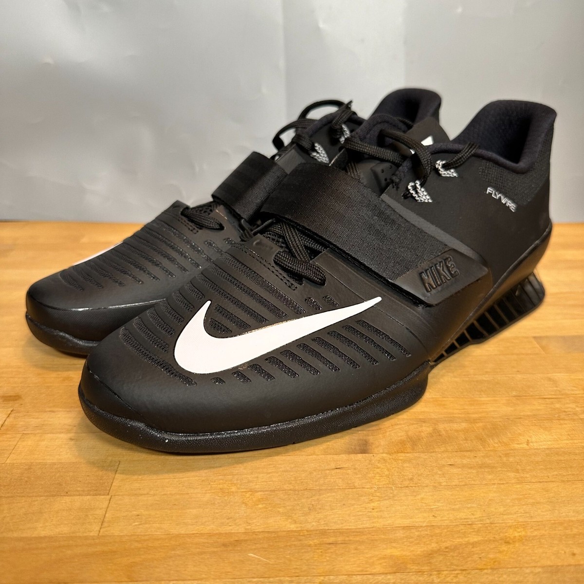 【美品】Nike Romeleos 2 28cm Nike Men's Romaleos 3 Weightlifting Shoes Black White (852933-002