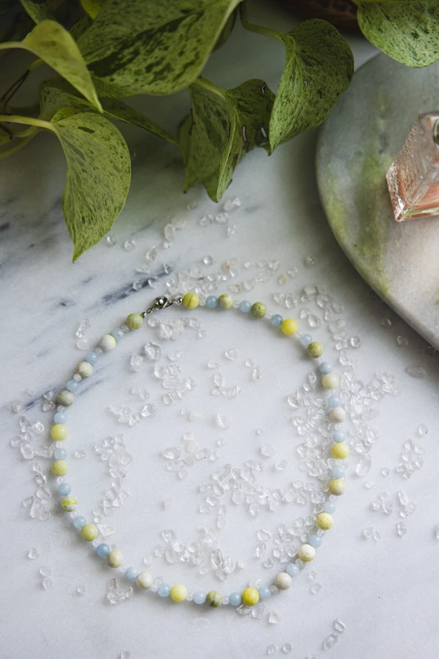 Collar Piedra Natural Piedra Limón Aguamarina Colección Calcedonia Blanca Foto 2 de 4