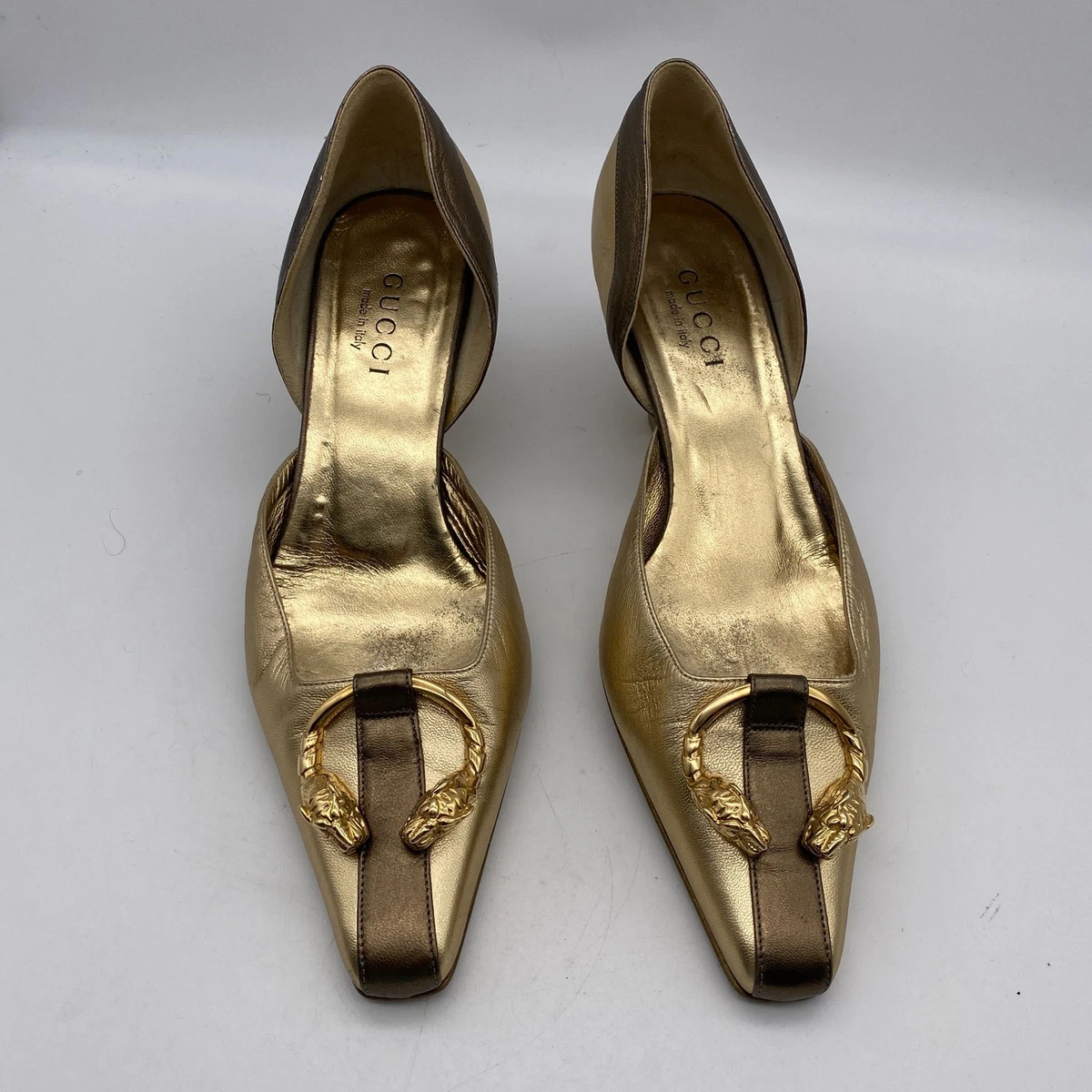 Gucci lion deals shoes