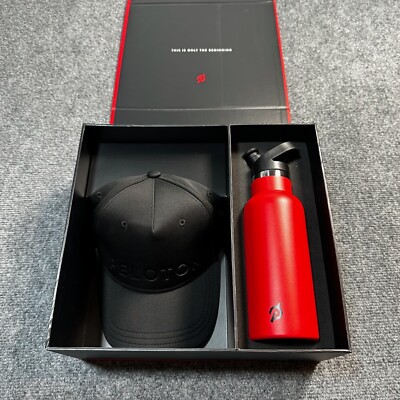 Peloton Water Bottle and Peloton Hat Gift set Peloton Studios Chug Bottle – Peloton Apparel US main image 4