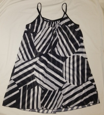 Women's, New Exclusive Everyday Black & White Mini Dress Size Medium