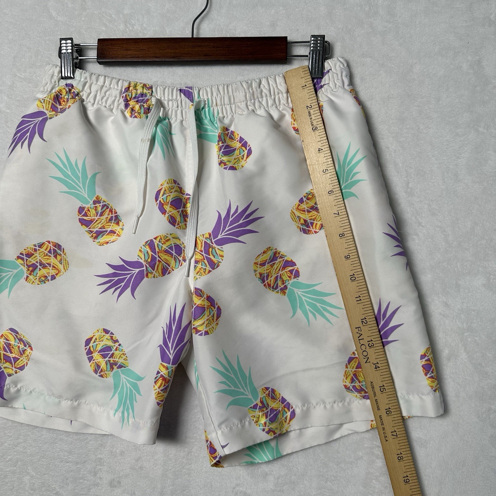 Chubbies Men's White Pineapple Drawstring Swim Tr… - image 11