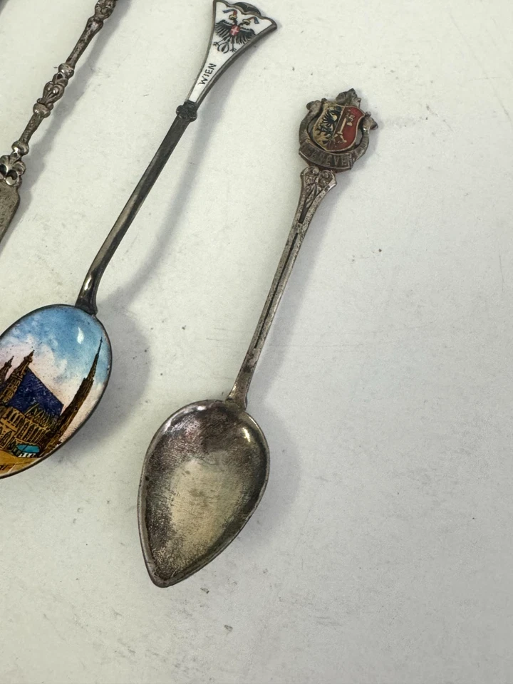 Lote x7 cucharas de té de recuerdo coleccionables chapadas en plata tenedores etc Europa Viena Ginebra Foto 2 de 4