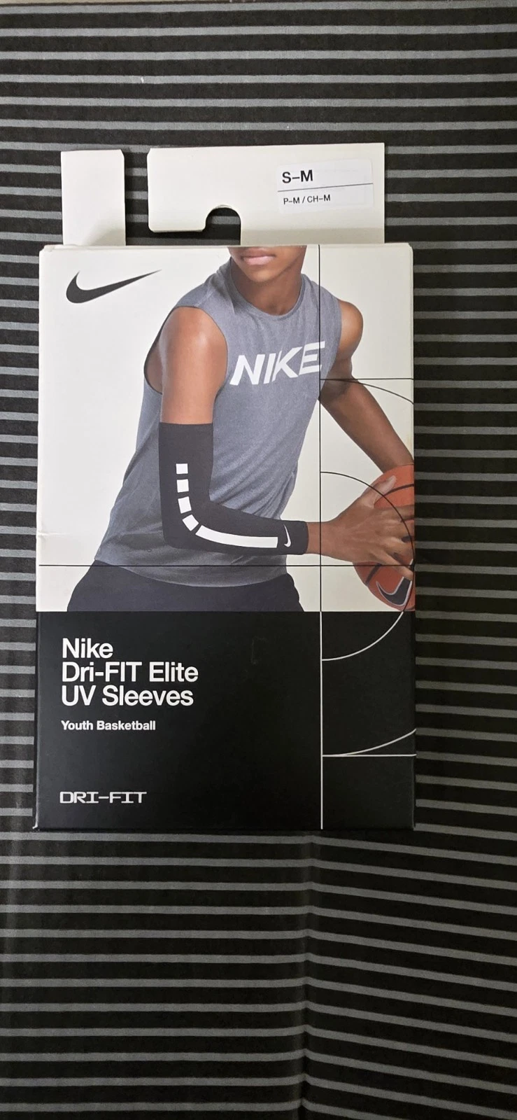Nike Dri-Fit Elite UV Sleeves Youth Basketball Black/White Size S-M
Opens in a new window or tab