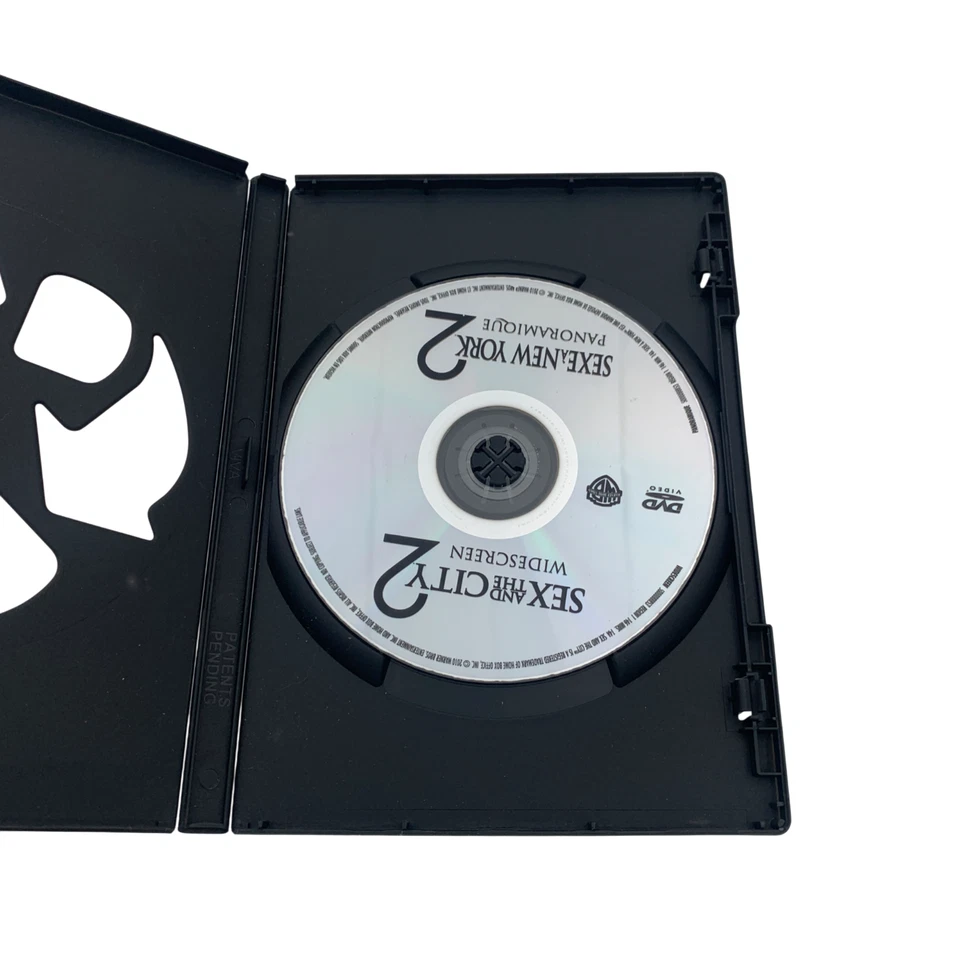 Sex and the City 2 DVD 2010 Sarah Jessica Parker Kim Cattrall Cynthia Nixon - Image 3 of 3