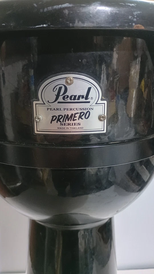 Pearl Fibra de Vidrio 12" Djembe en Negro Serie Primero Foto 4 de 4